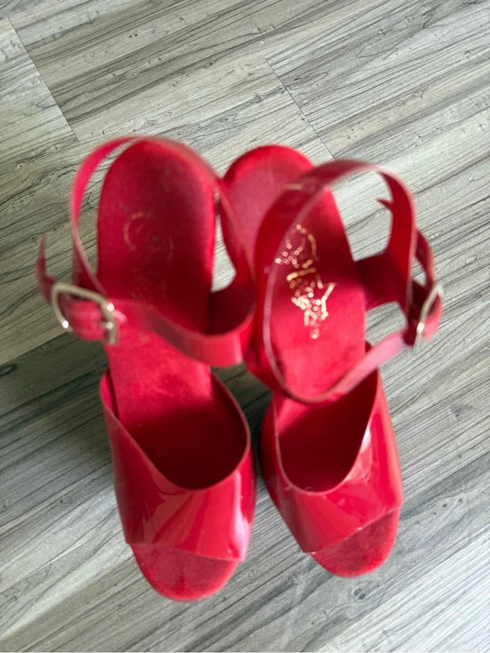 Pleaser red platform